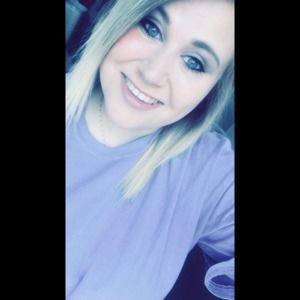 Meet your Posher, Cortney